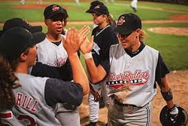 womens-baseball3-9734.jpg