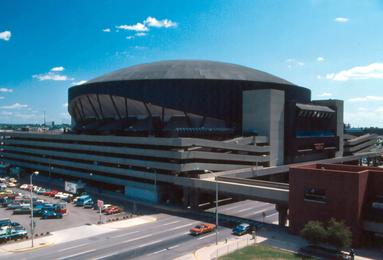 Market_Square_Arena_1982.jpg