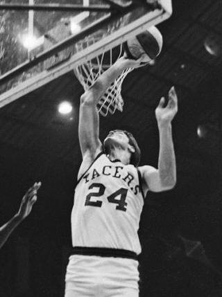 Pacers 69-70 HOme Bob Netolicky, Nets 2-7-1970_small.jpg