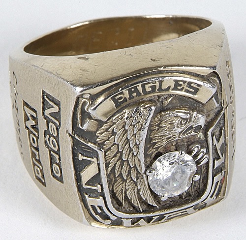 1946-newark-eagles-negro-league-world-championship-ring.jpg