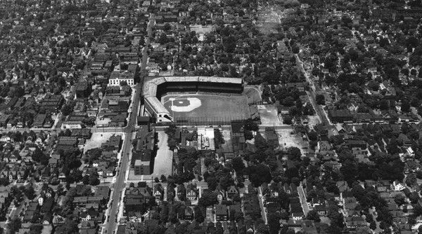 1950-press-photo-league-park-at-e65th-cleveland-a5ade241c94ce45f.jpg