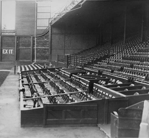 Dunn-Field-empty-stands-League-Park-1930.jpg