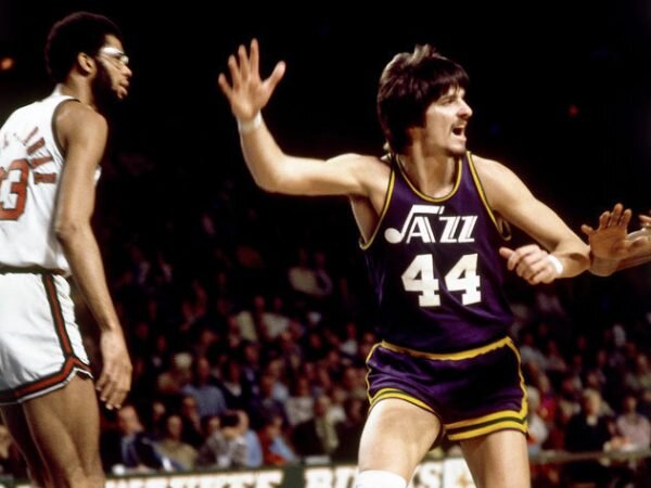 Pete-Maravich-New-Orleans-Jazz-1979-600x450.jpeg