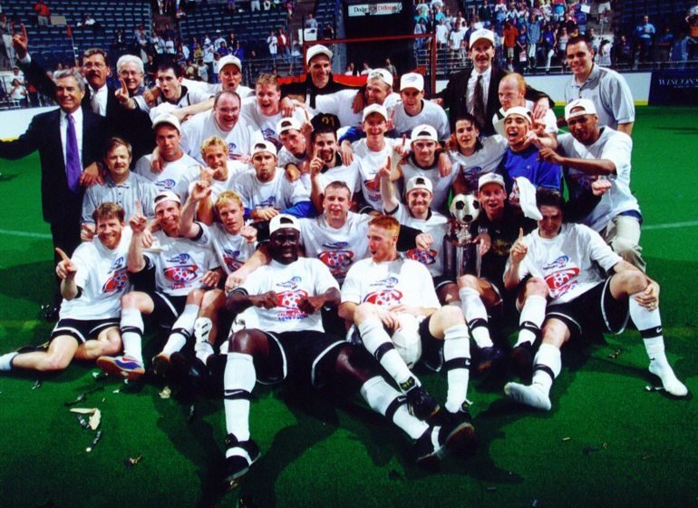 Mke-Wave-2000Championship.jpg