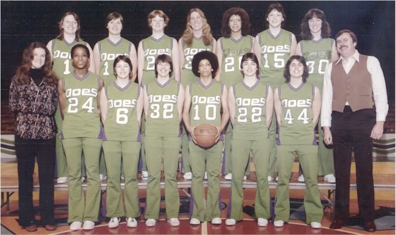 milwaukee-does-team-1978.jpeg