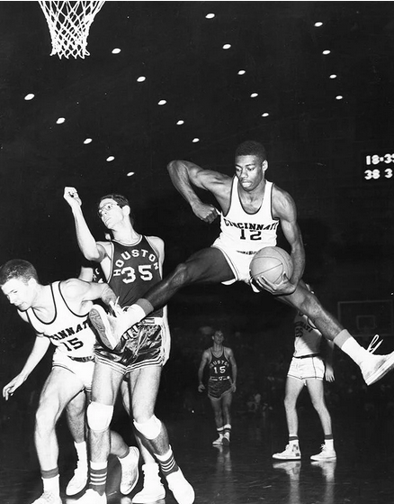 Screenshot 2022-05-22 at 22-16-47 r_OldSchoolCool - 1960's Oscar Robertson on the former NBA team Cincinnati Royals.png