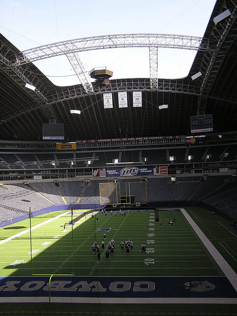 Screenshot 2022-12-18 at 21-56-11 Texas Stadium - Wikipedia.png