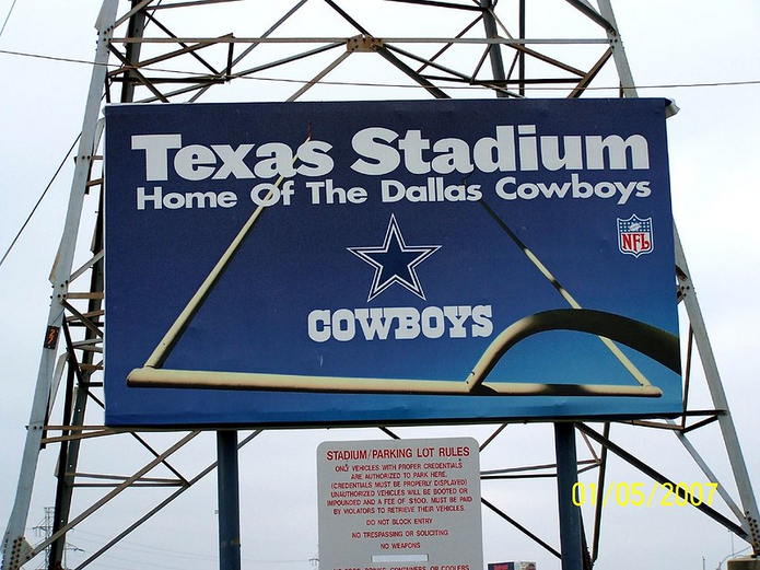 Screenshot 2022-12-18 at 22-22-49 Texas Stadium Irving Texas (TX).png