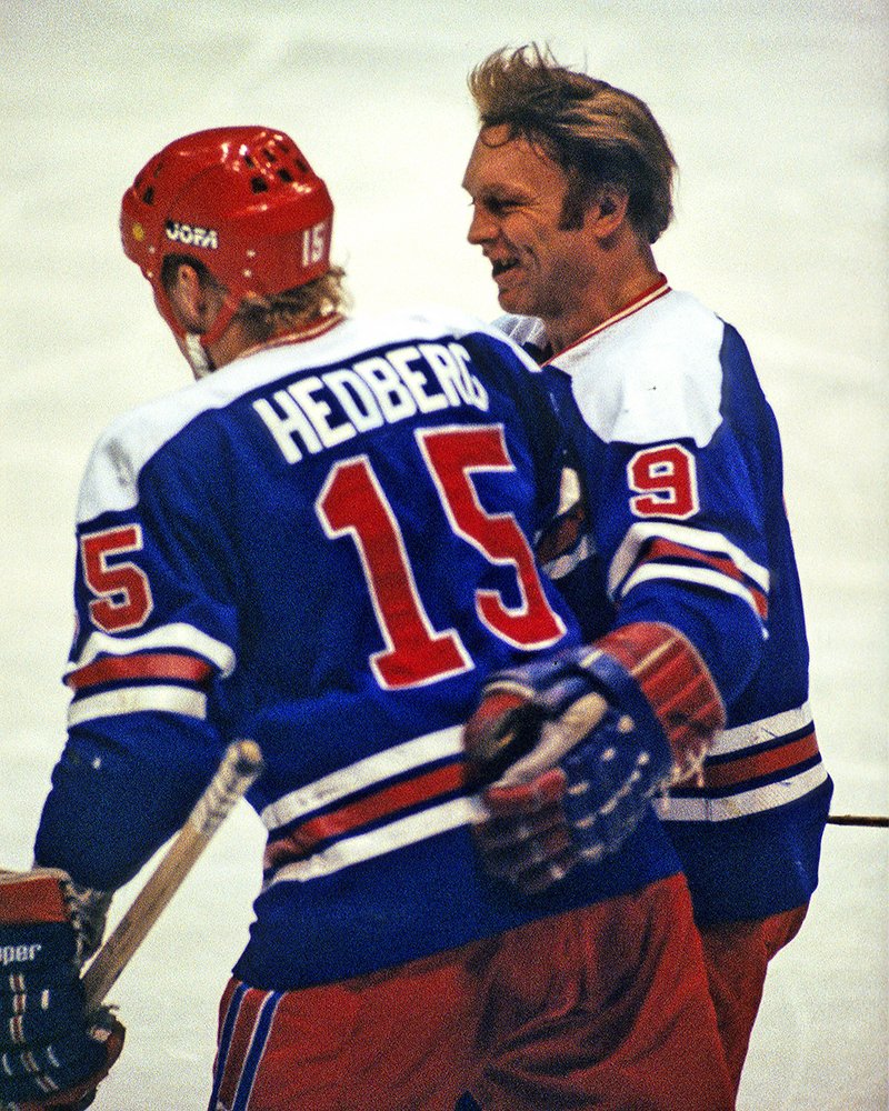 ANDERS HEDBERG-BOBBY HULL1.jpg