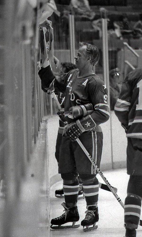 GORDIE HOWE 047.jpg