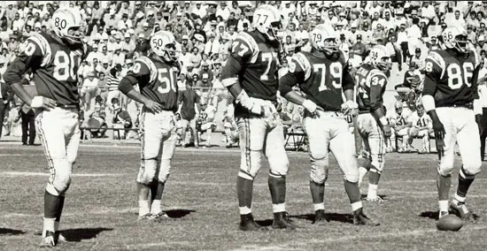 Screenshot 2023-12-17 at 22-47-54 Chargers-Defense-1961.jpg (WEBP Image 550 × 284 pixels).png