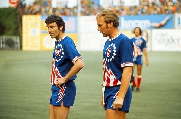 Screenshot 2023-12-31 at 18-04-09 san-antonios-bobby-moore-neil-martin-1976-nasl-8386659.jpg.webp (WEBP Image 600 × 395 pixels).png