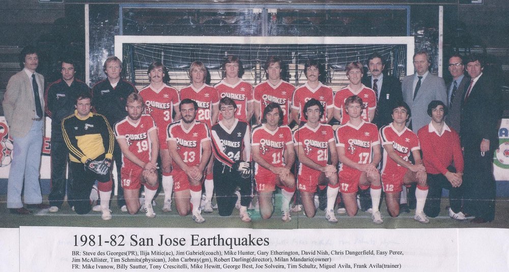 Earthquakes 81-82 Indoor Road Team.jpg