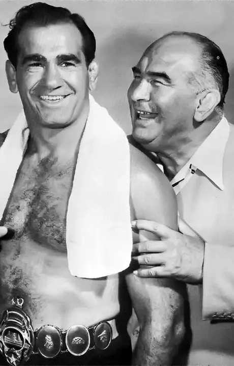 Screenshot 2024-03-17 at 21-15-47 louthesz-stranglerlewis-portfolio-40-50.jpg (WEBP Image 480 × 750 pixels) — Scaled (95%).png