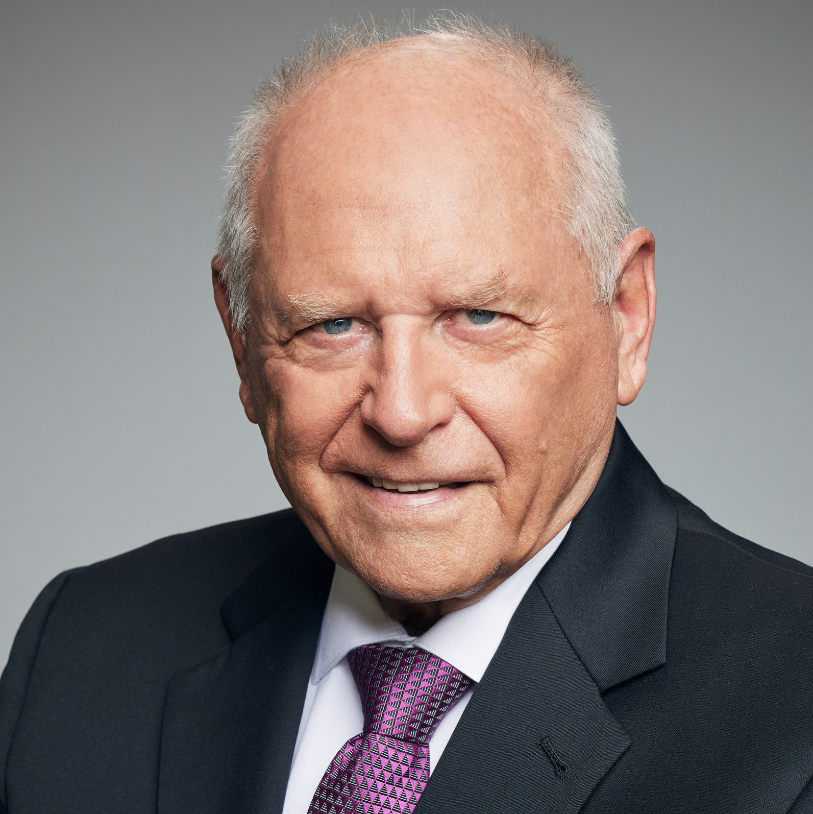 FSWC_09-Grey-Dr-Joe-Machnik_1070r.png