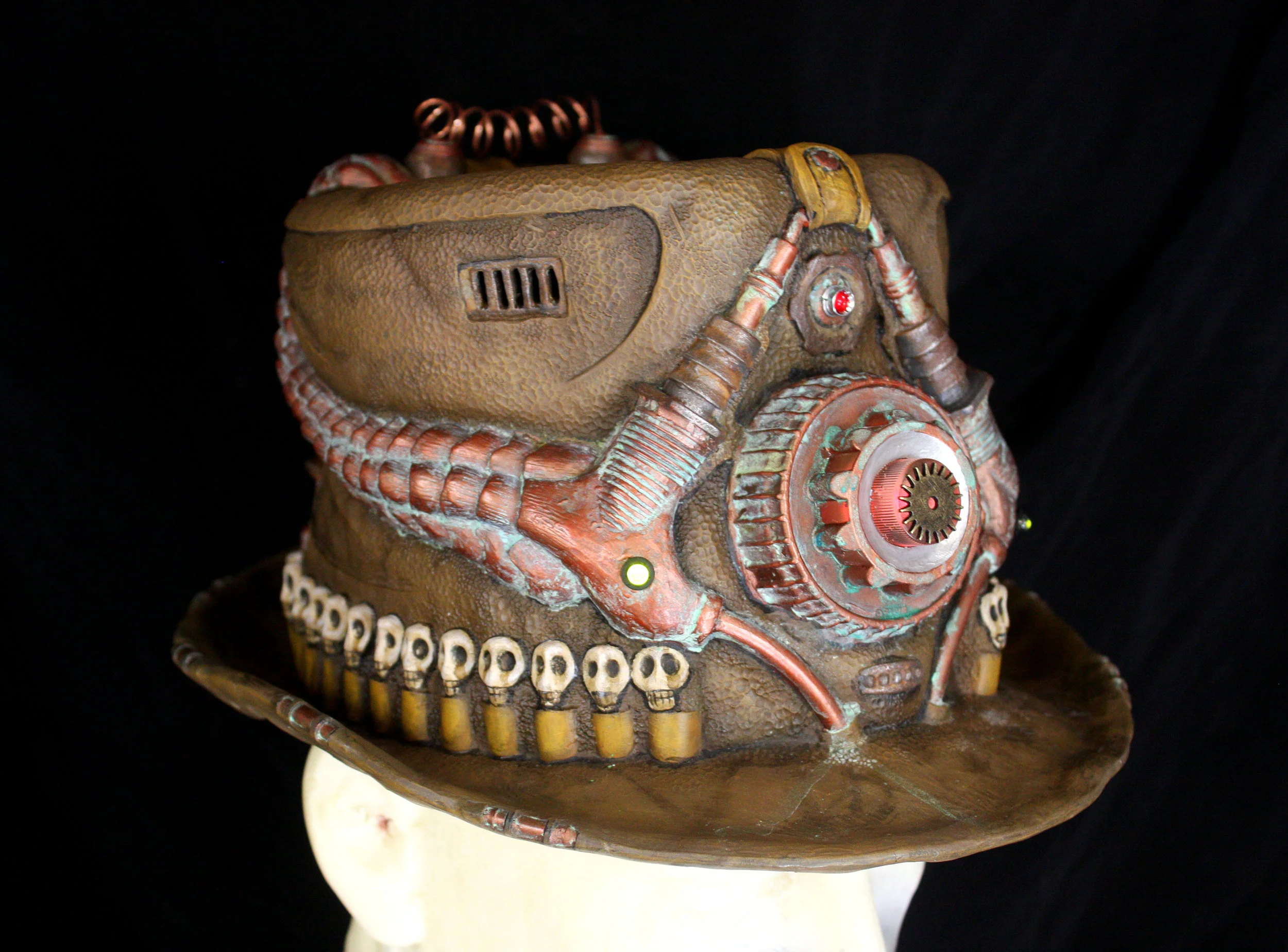 Conundrum Tophat