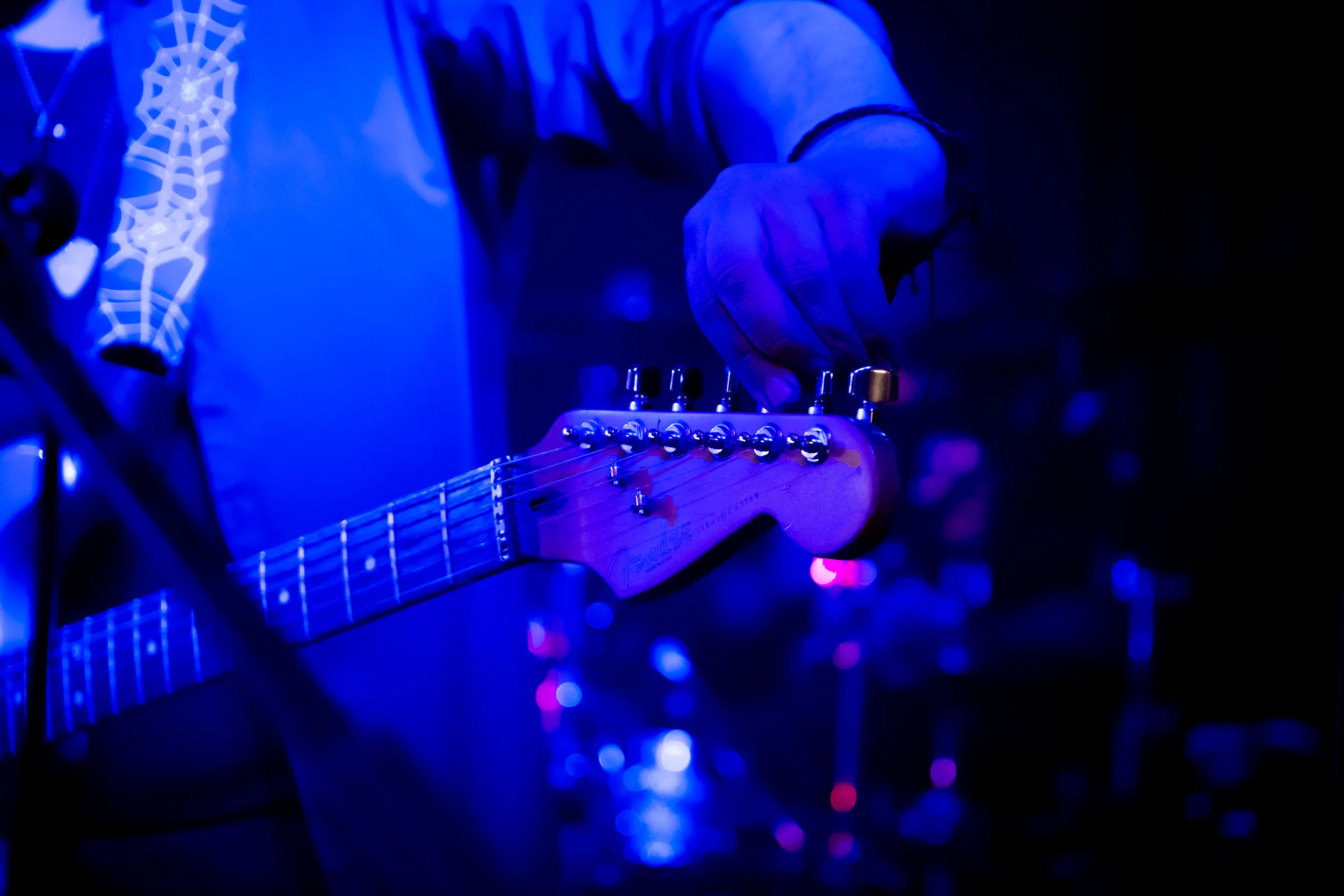 guitartuning.jpg