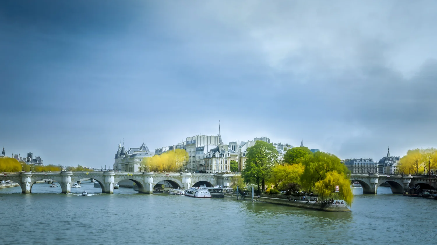 paris.jpg