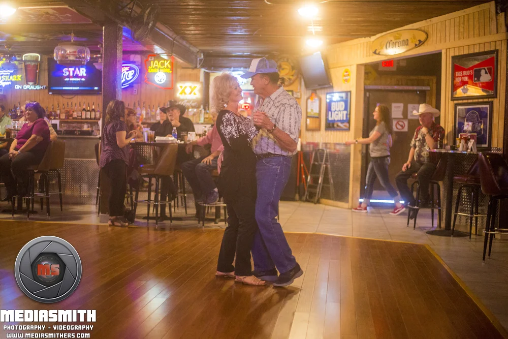 Event_Photography_Buckeye_AZ_Couple_Dancing