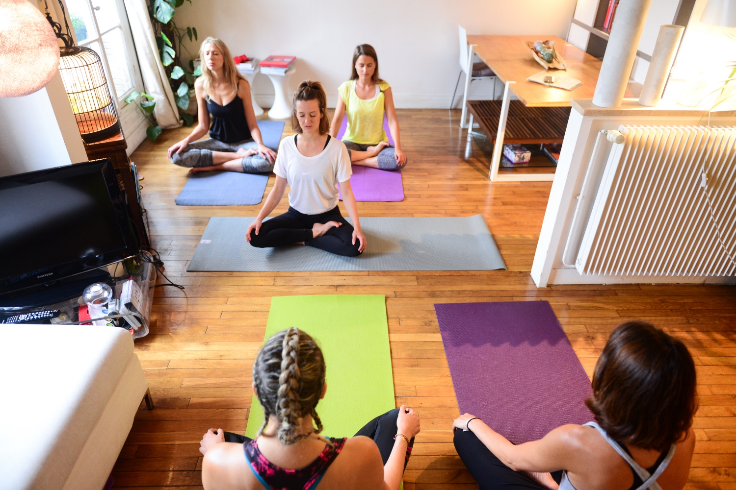 oly-be-yoga-cours-a-domicile-salon.jpg