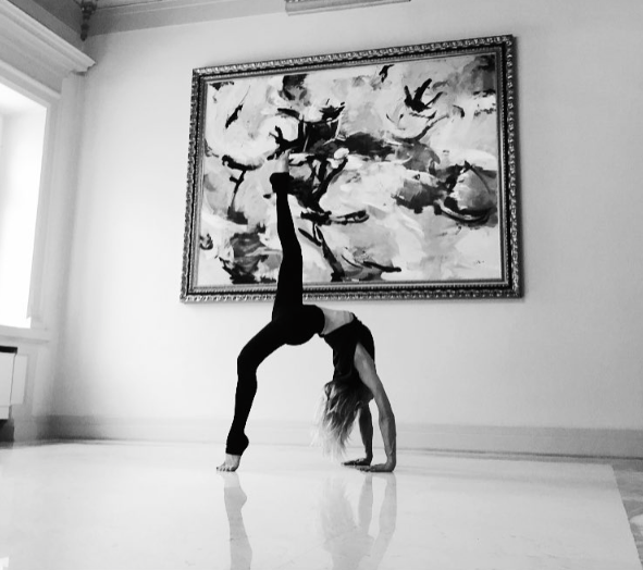 yoga-prof-art-alexandra-sajko.jpg