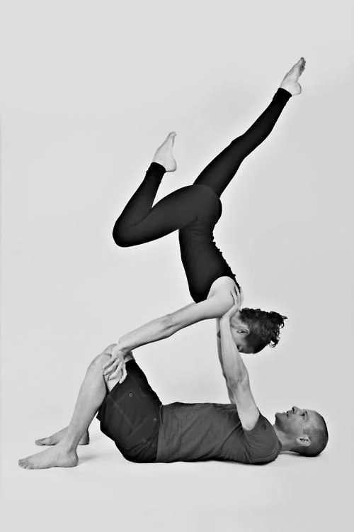 yoga-duo-couple-acro.jpg