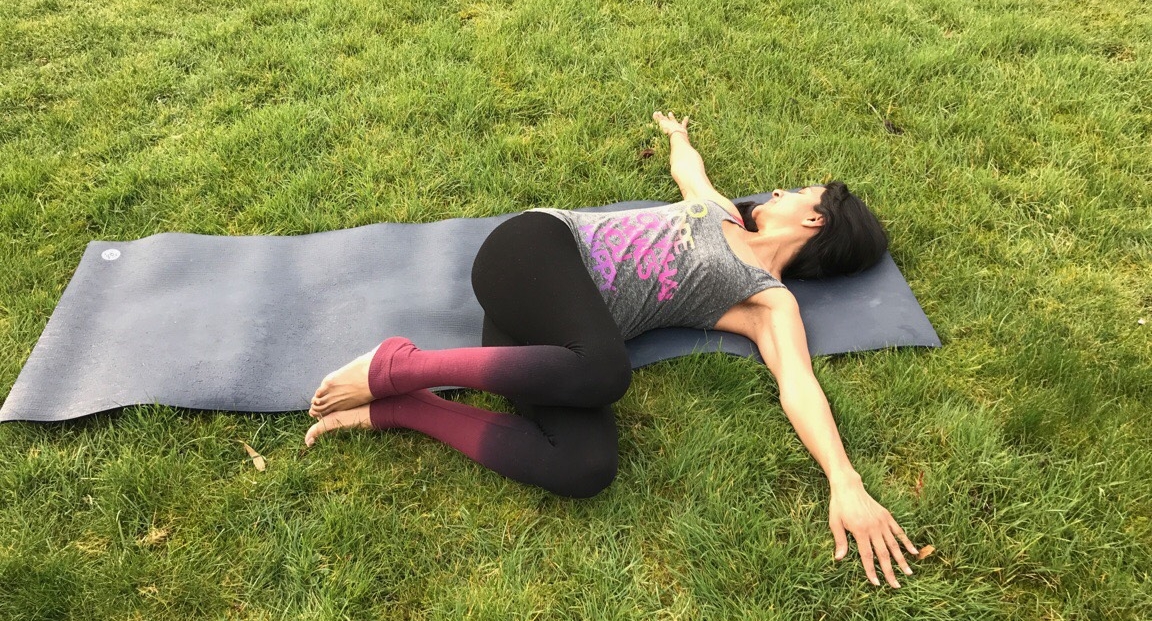 yoga-torsion-dos.jpg