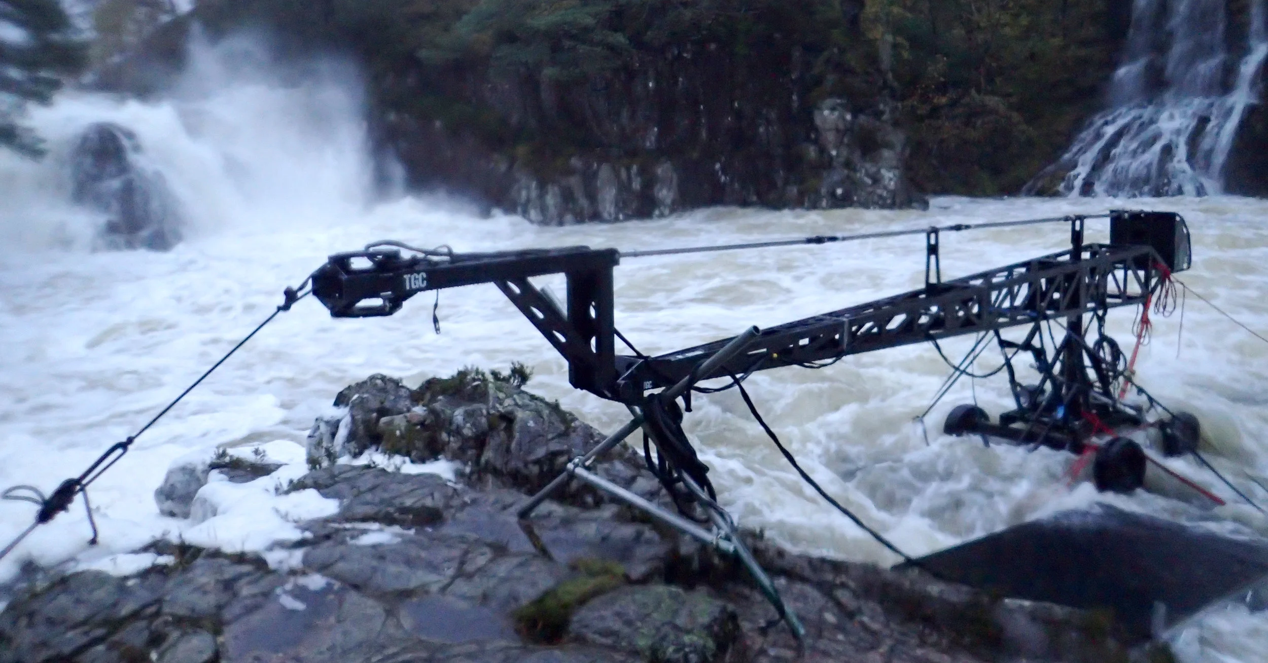 The crane after the river came up 3meters overnight.jpg