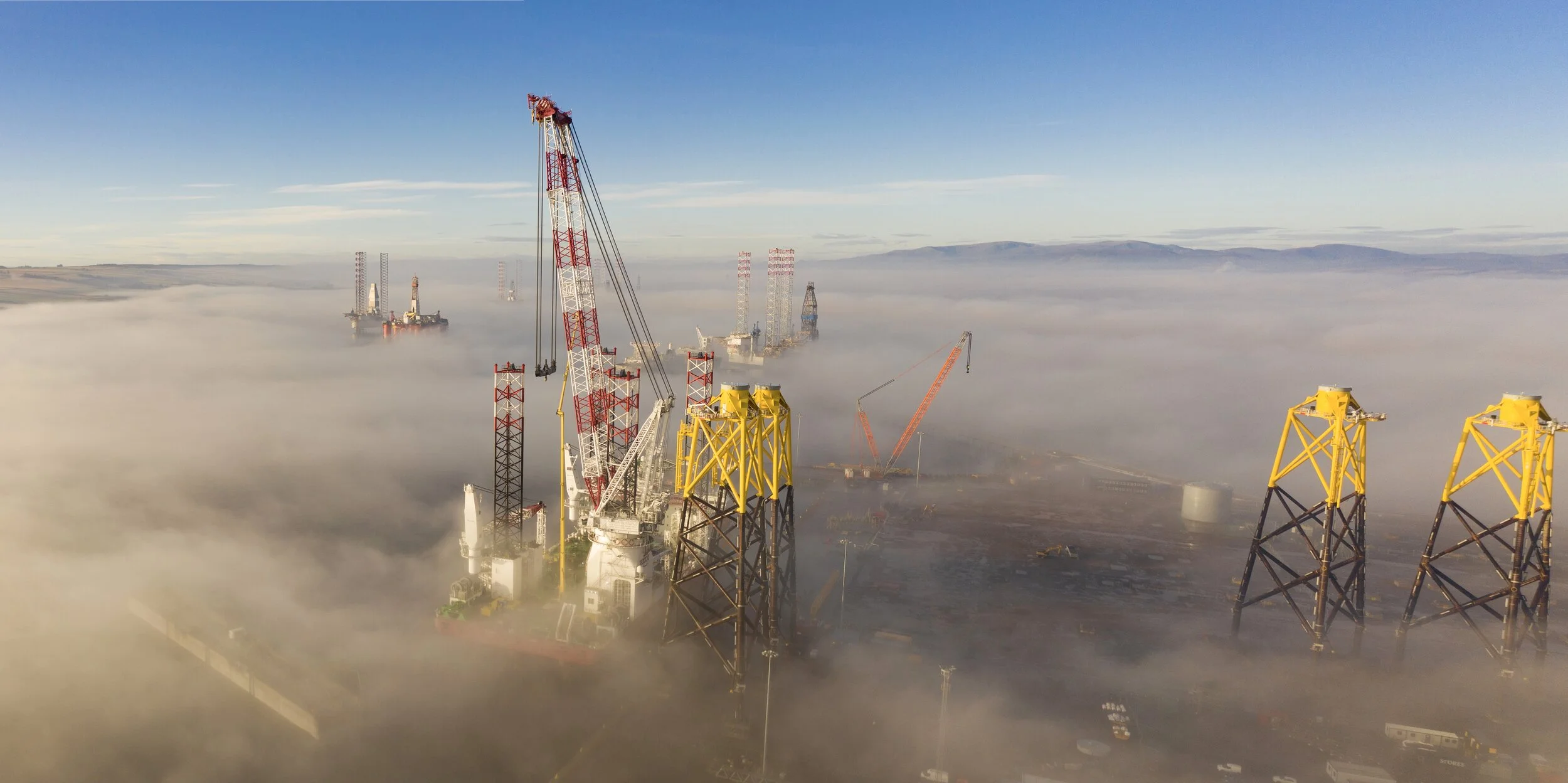 Wind turbine ship.jpg