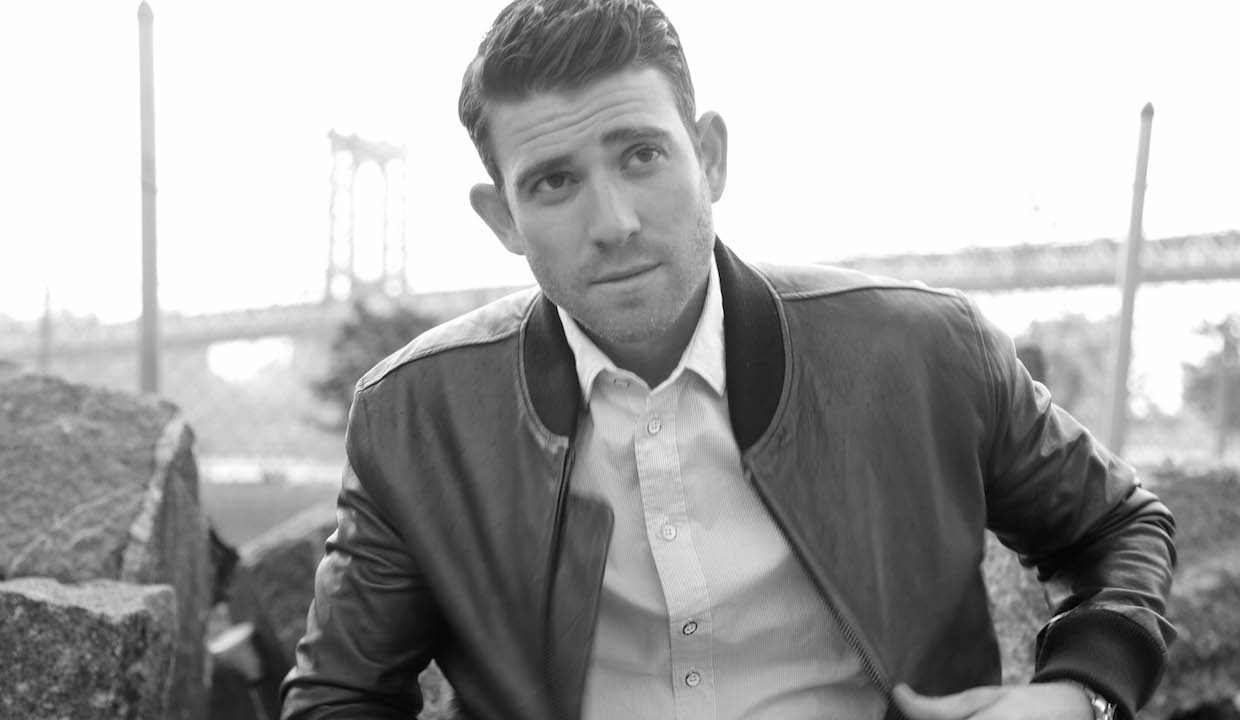 Bryan Greenberg Grungy Gentleman