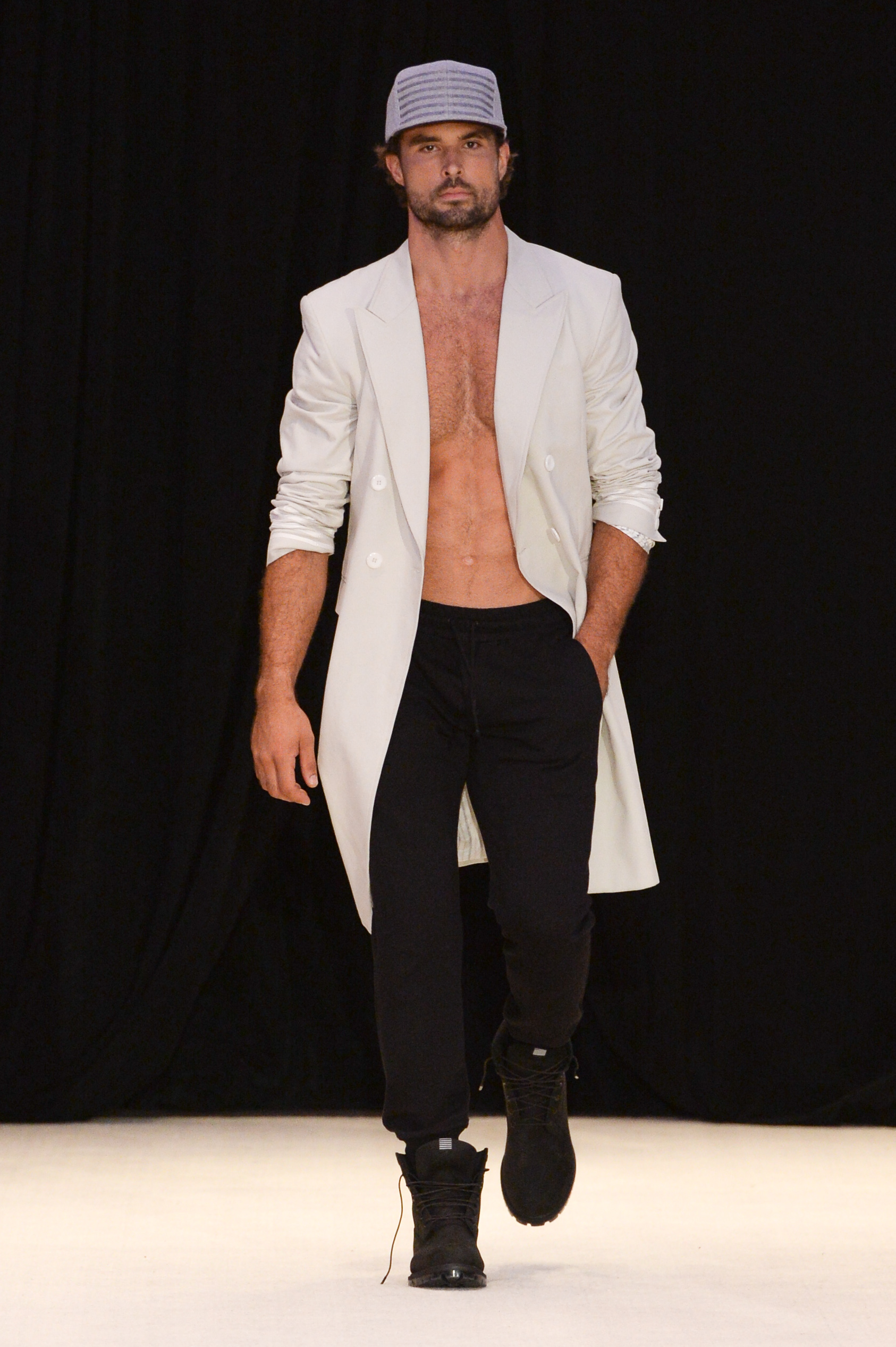 Look 2.jpg