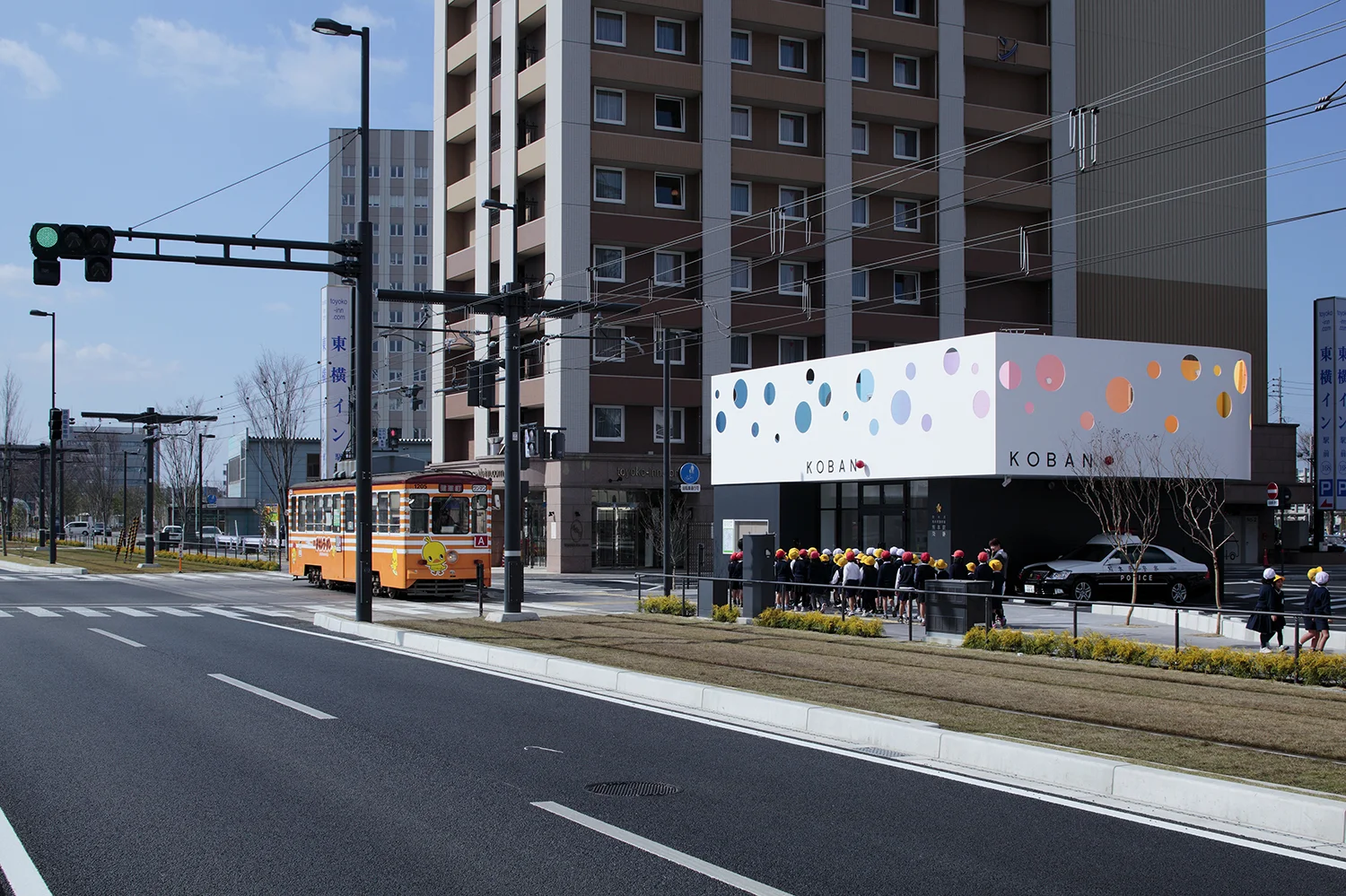 Follow our new Instagram feed here The Koban is a police box in Kumamoto Prefecture, and was commissioned as part of the Kumamoto Artpolis program under the current commissioner Toyo Ito. It was completed in March 2011.
