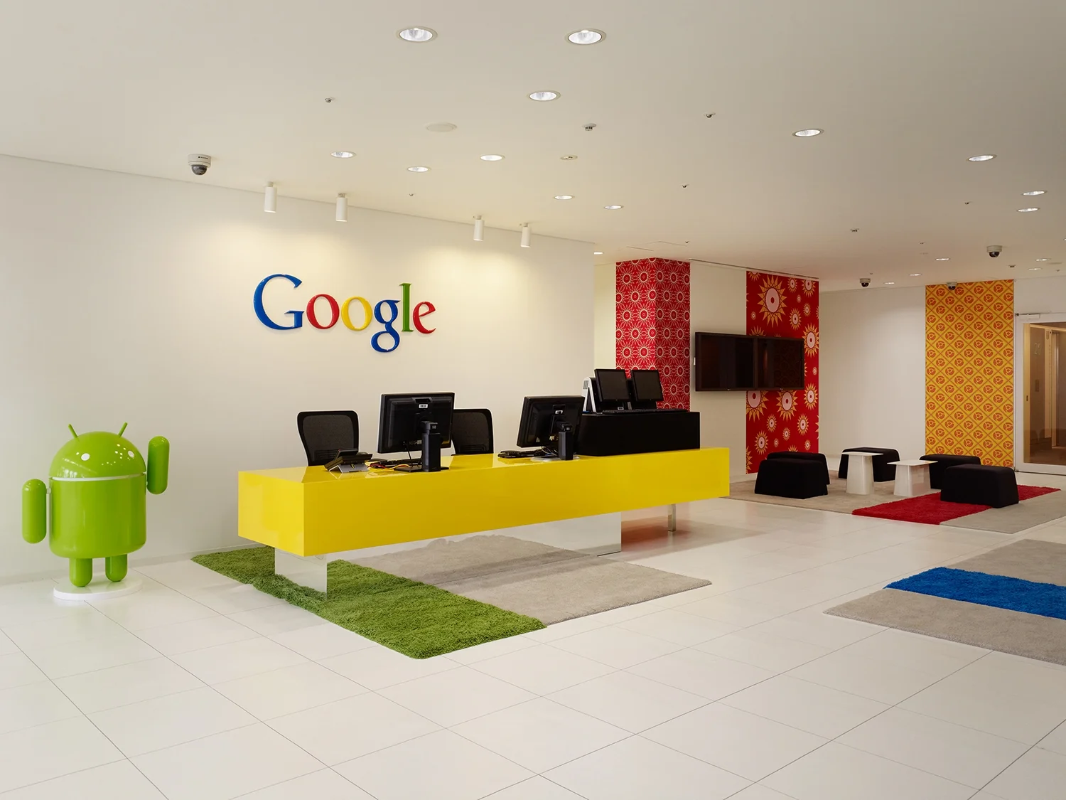  Klein Dytham architecture designed the interior for  Google 's Japan office. Phases 1 and 2 were completed in July 2010. 
