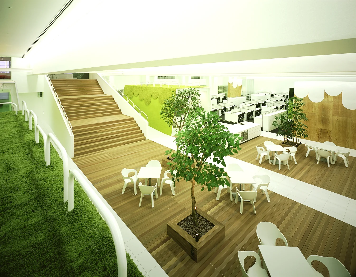  The  TBWA / Hakuhodo  office in Tokyo was completed in November 2007. 