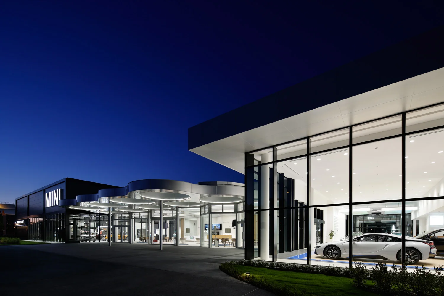 BMW_TokyoBay_007.jpg