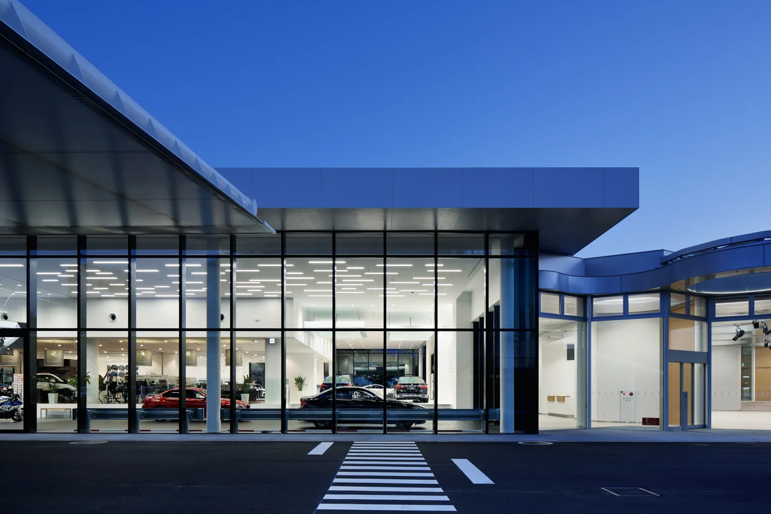 BMW_TokyoBay_012.jpg