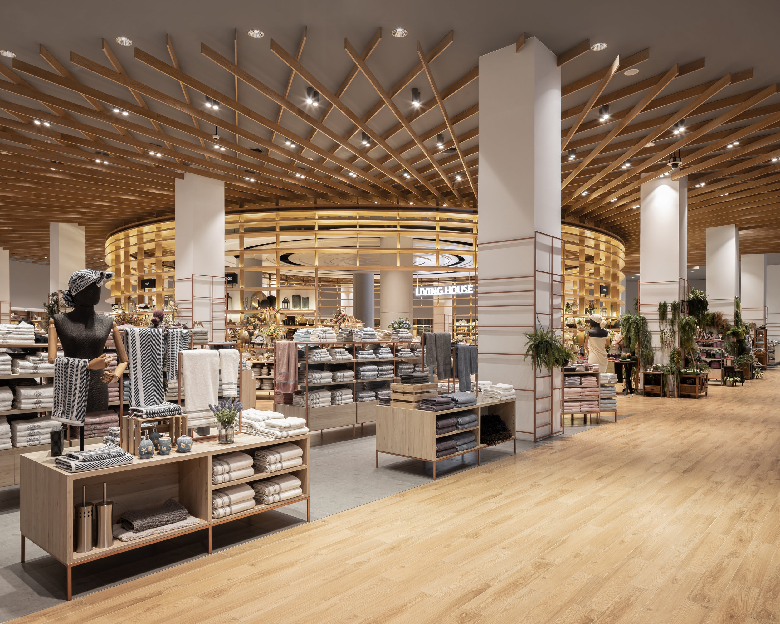   Location -  Bangkok, Thailand   Principal Use -  Retail, Restaurant, Service   Total Floor Area -  4,580   sqm 