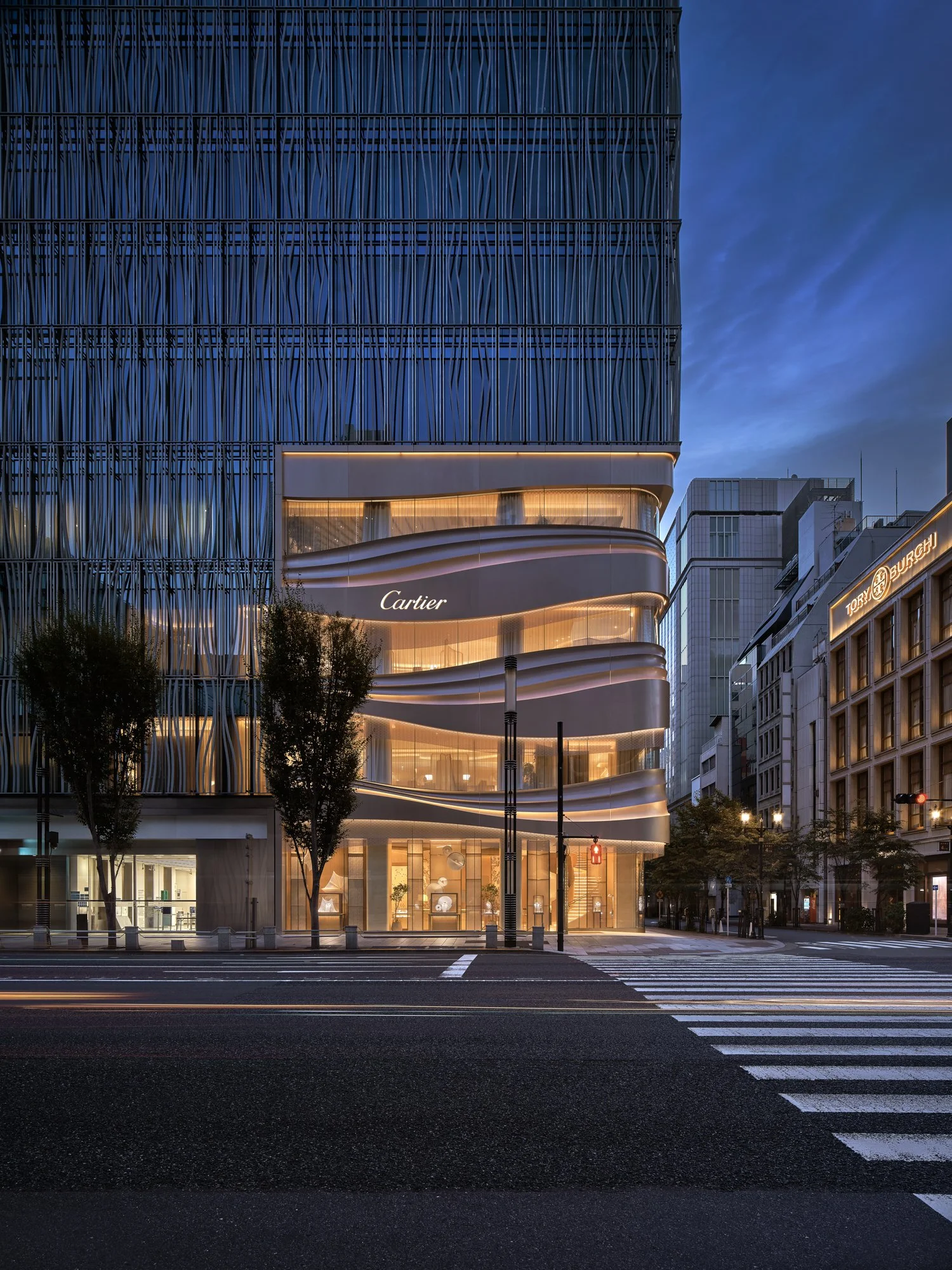 Cartier_Ginza04_Facade_Harumi Street_Night.3.jpg