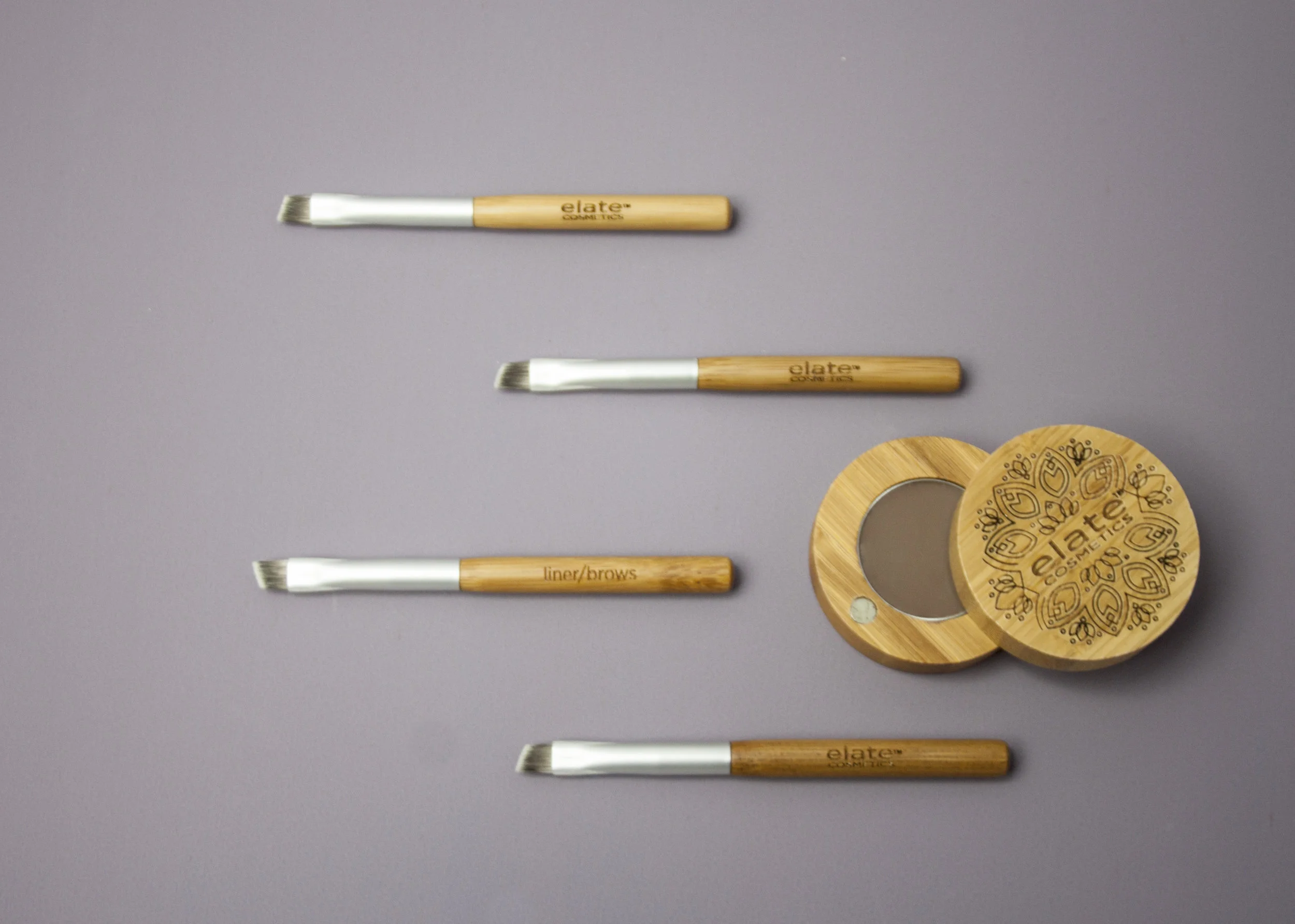 Image: Brow Kit / Elate Cosmetics