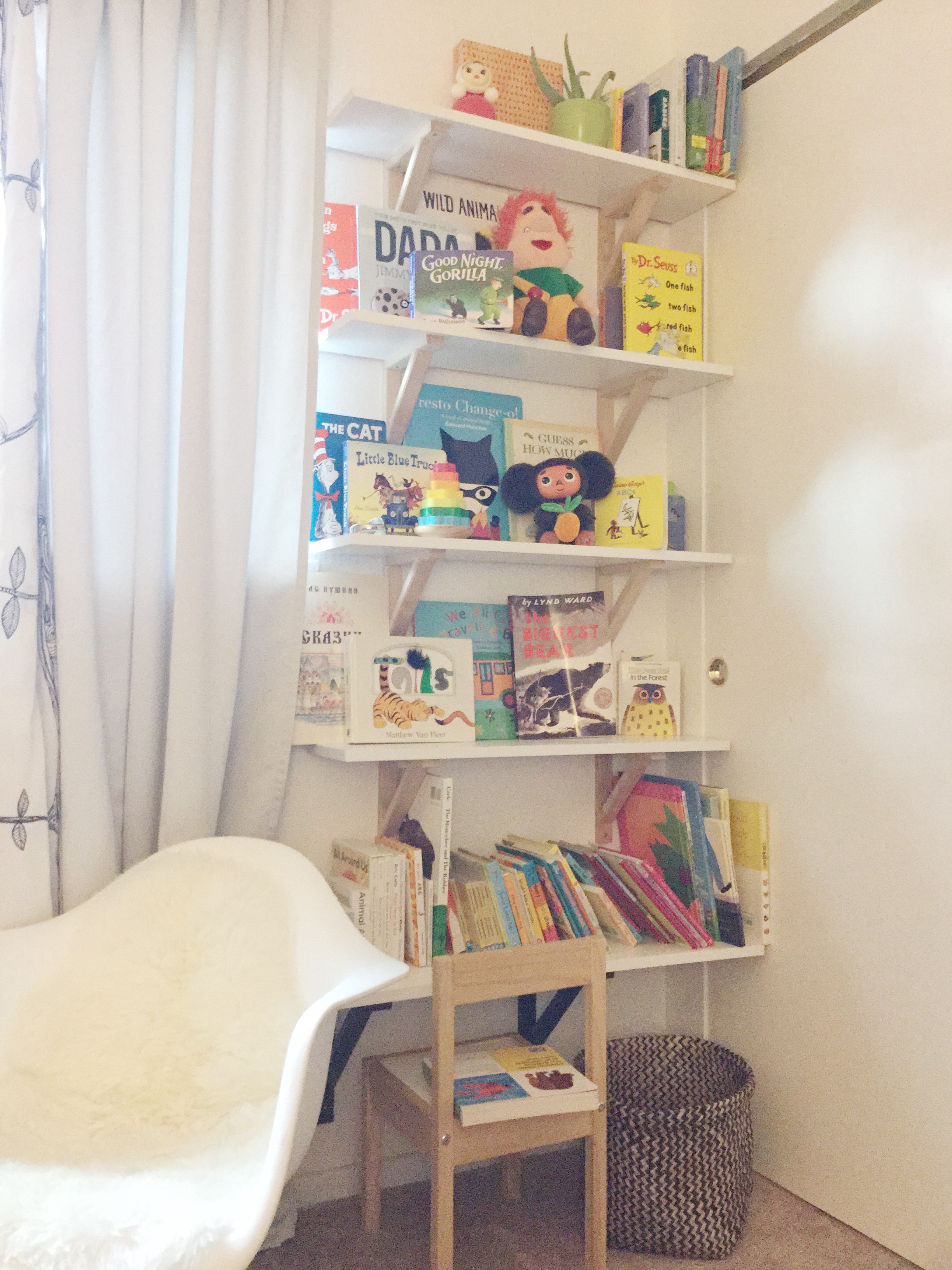  Elizabeth's husband built the shelving in the girls' shared room. 