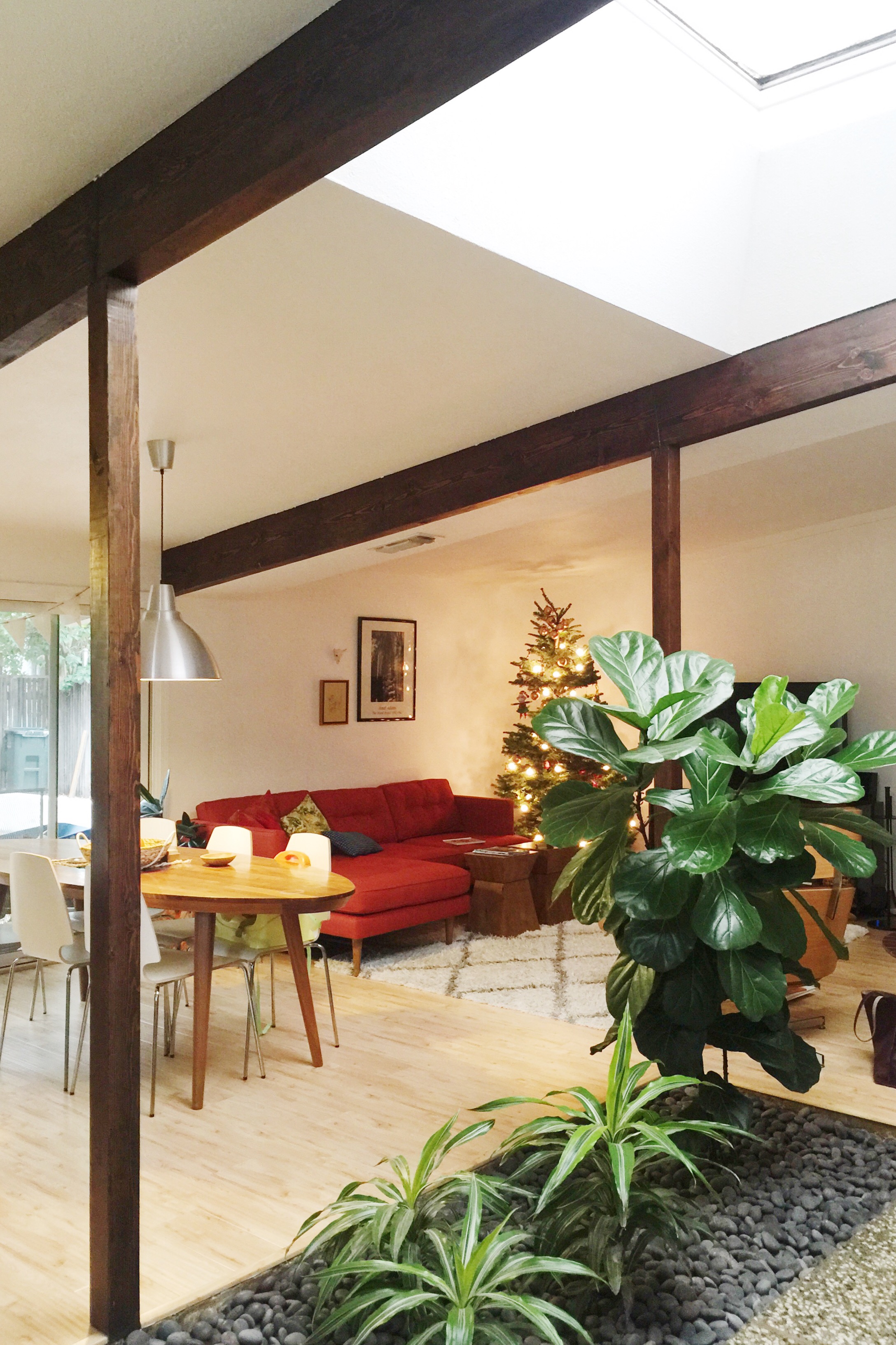  Exposed beams and atriums: &nbsp;the heart of the house.&nbsp; 