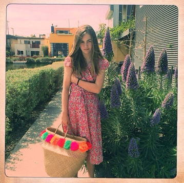 Soaking in a slower speed: Violet in Venice.