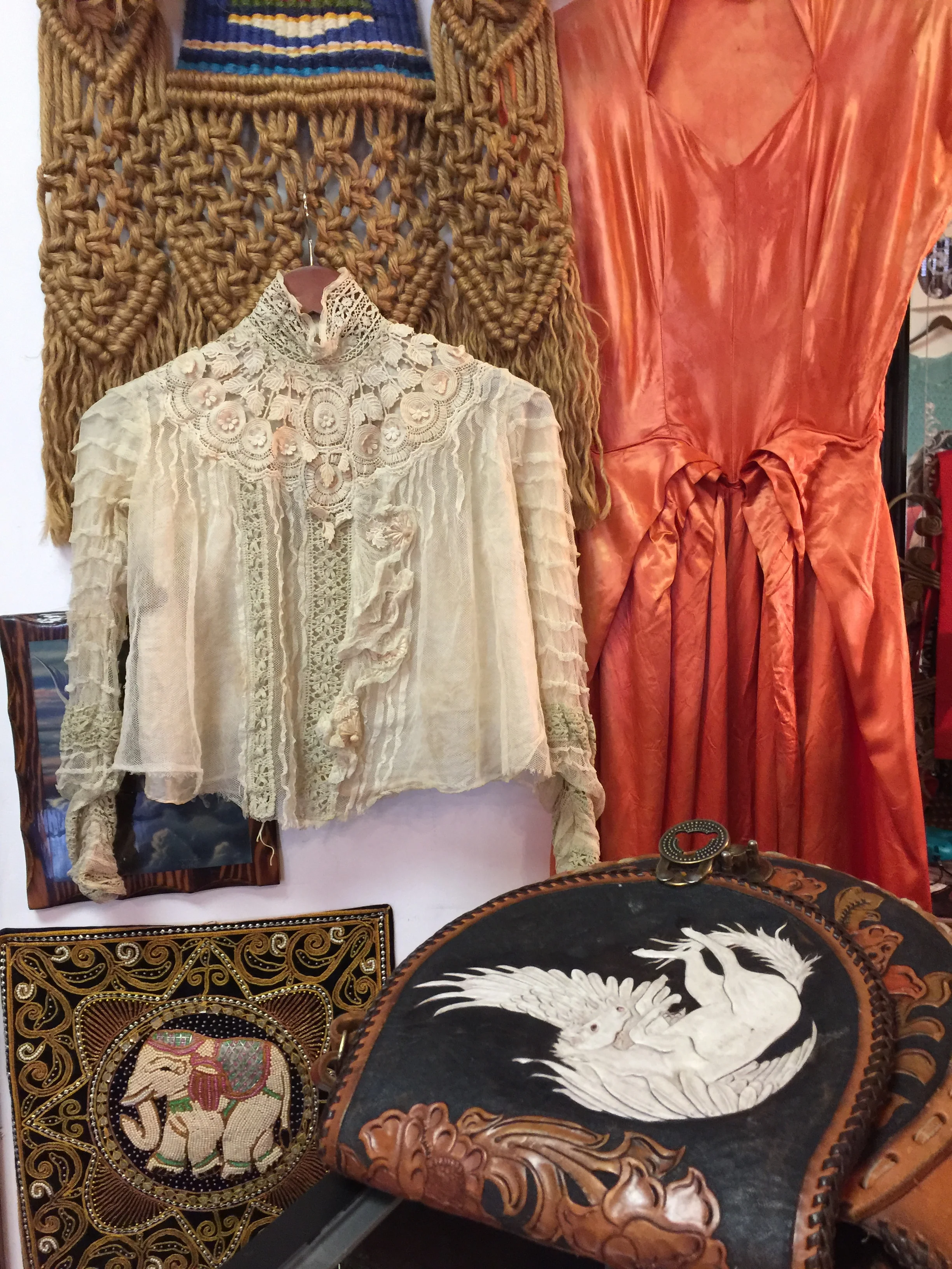  Macrame, silk, tulle, lacework, .....    