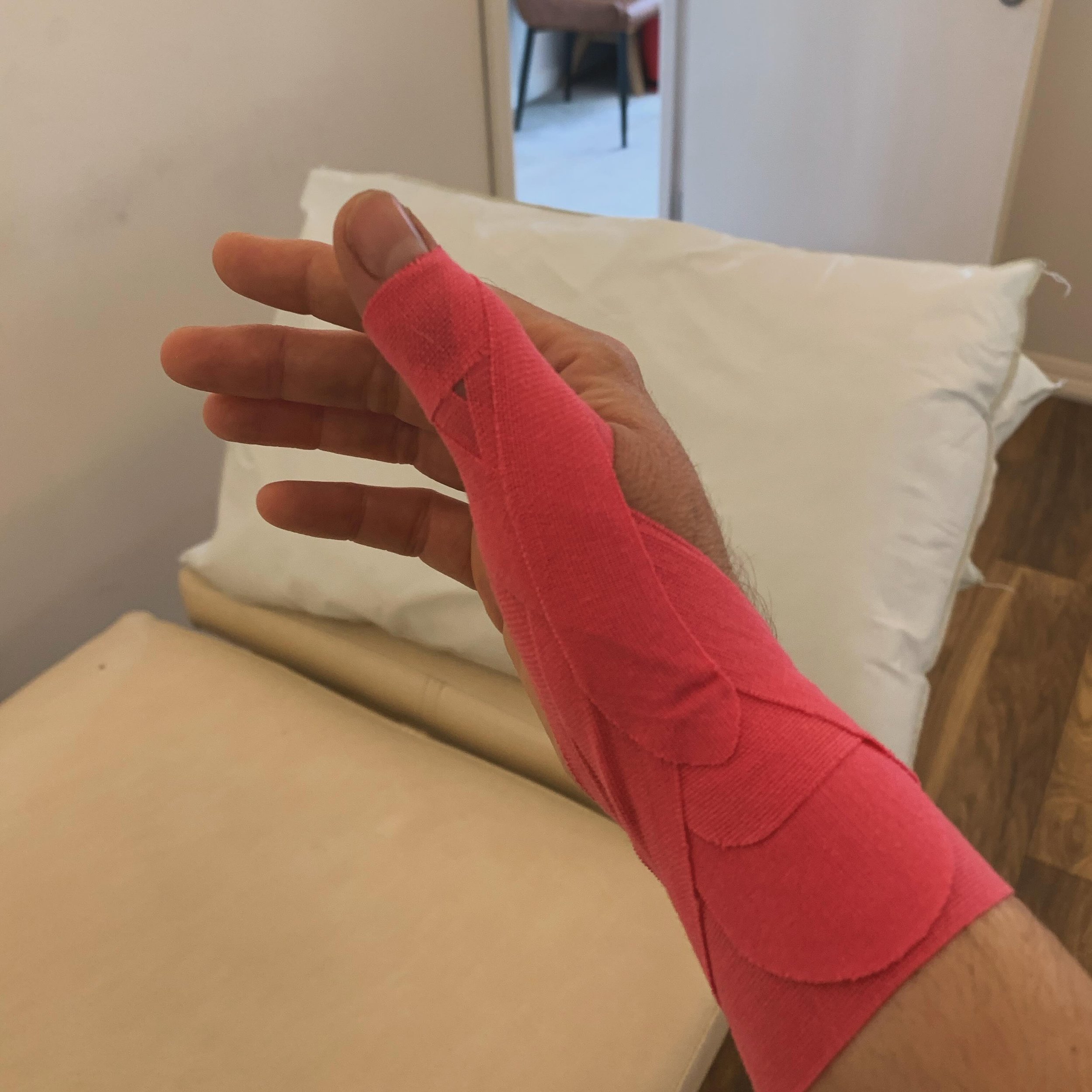 T A P I N G  can be used to support strained joints, prevent further injury and off-load muscles/ligaments and tendons.

Here is Claire&rsquo;s thumb taped up with kinesio tape @sporttape the other week after she fell off a tree swing and managed to 
