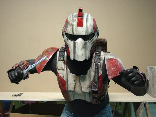 Commander Karza armor from Hunter Prey