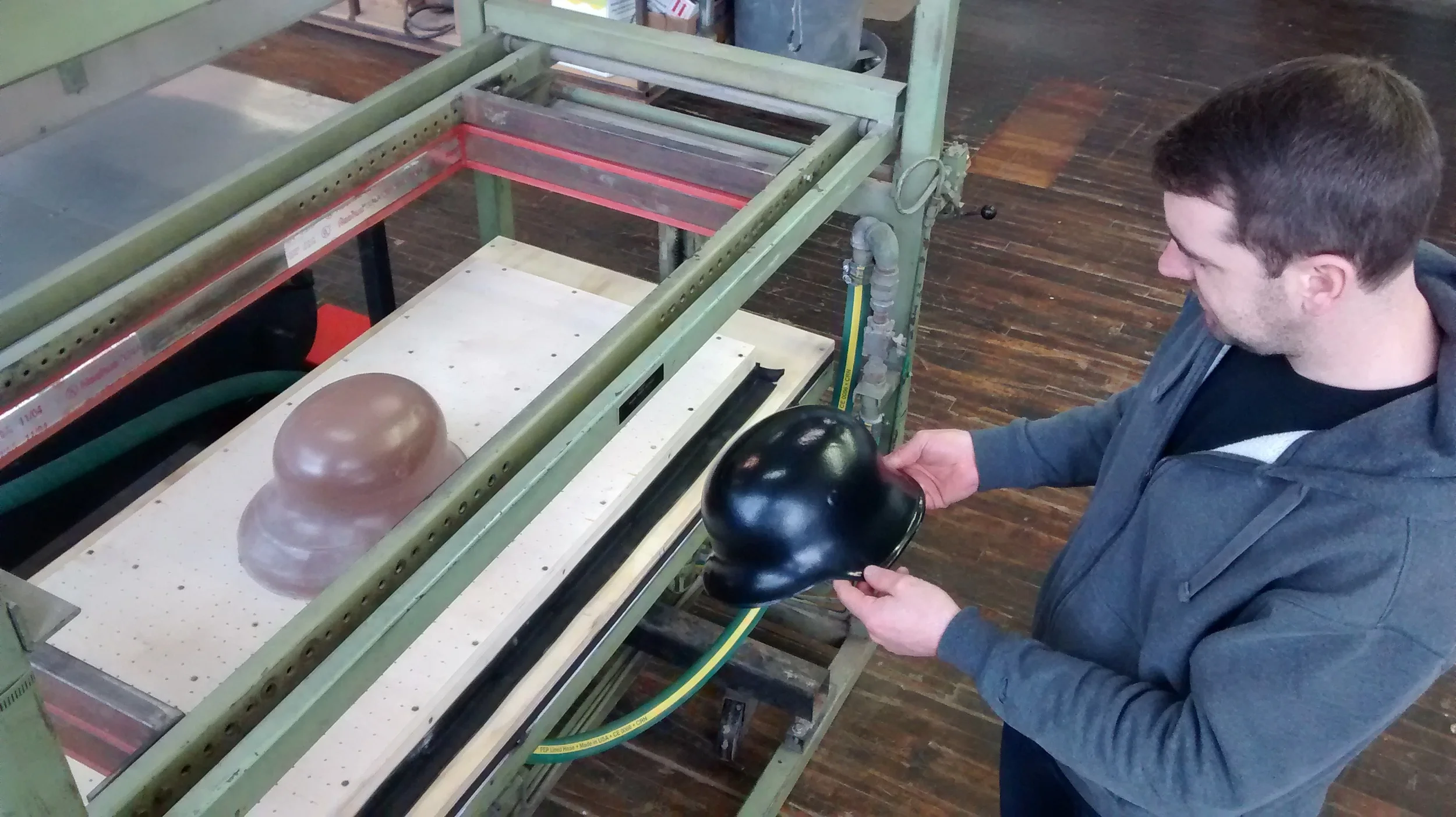 VACUUM FORMING