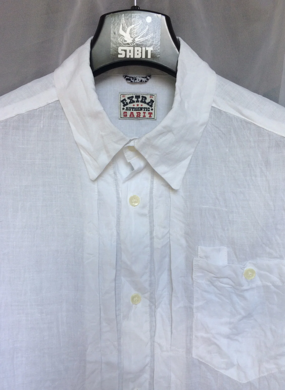 LINEN WHT COLLAR.jpg