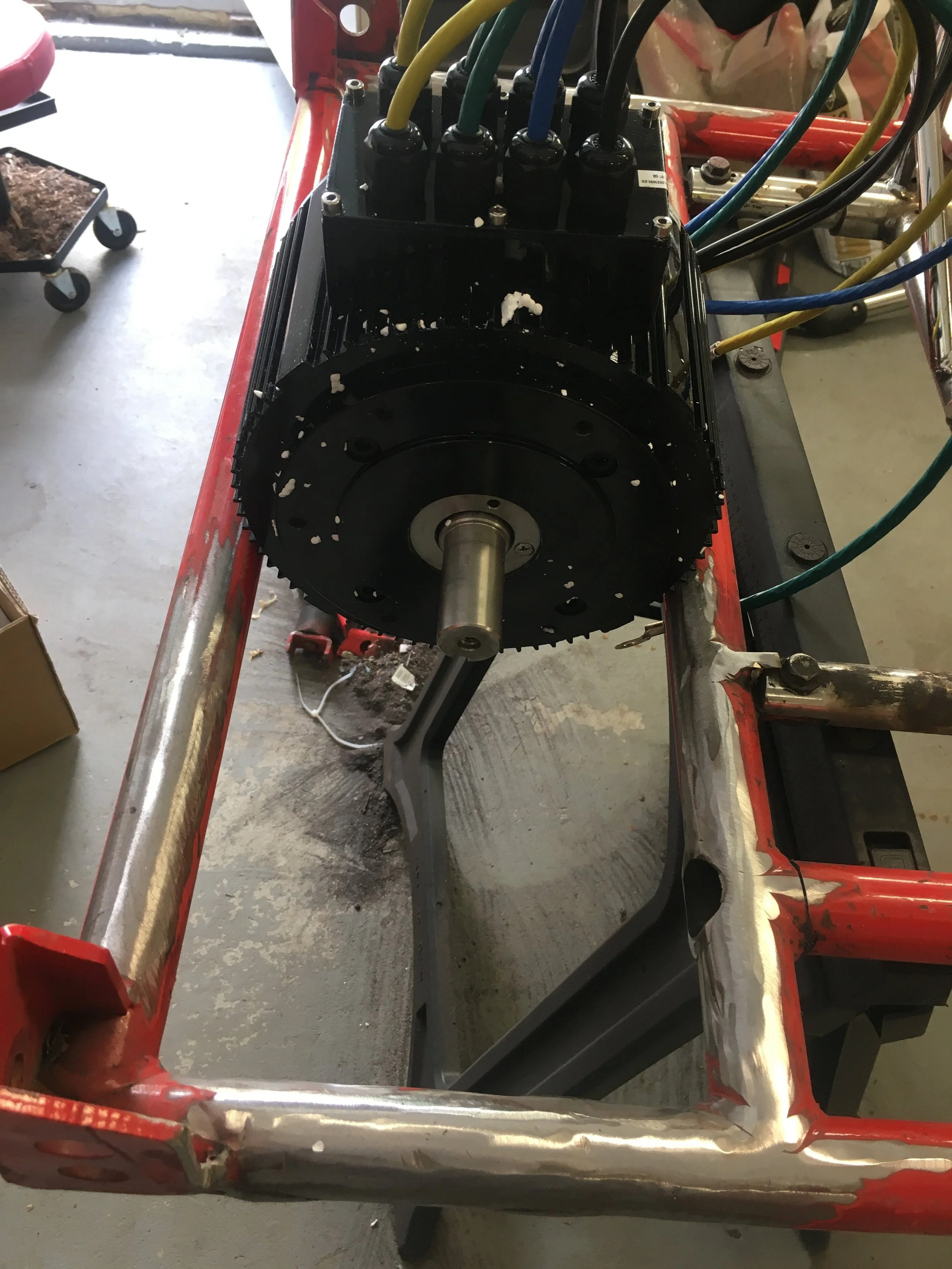Motor is here, 10kw golden motor air cooled. Perfect fit, Waiting for other parts to fabricate a mounting bracket for it. 