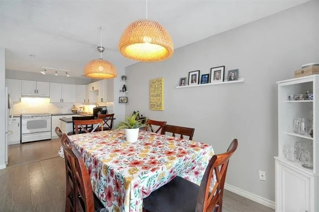 1155 Bennet - 10.jpeg