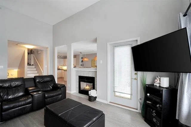 1155 Bennet - 06.jpeg